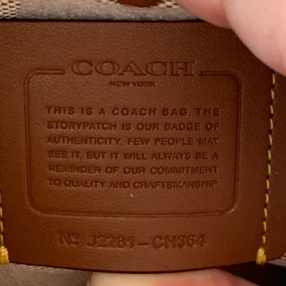 Coach Rogue 20 - Picture 9 of 10